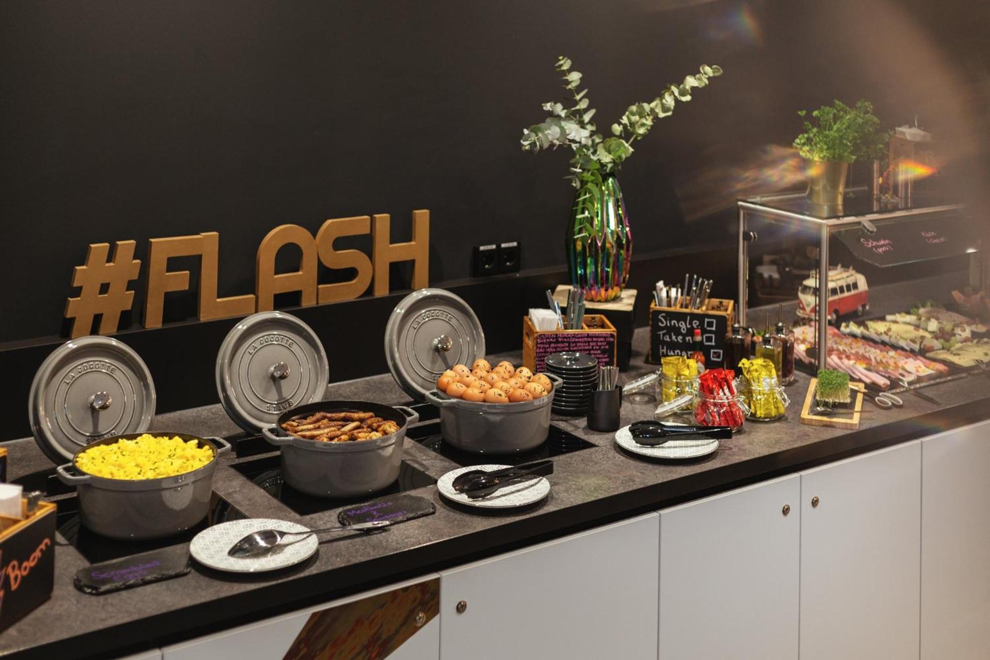 Holiday Inn - The Niu, Flash Berlin Charlottenburg By Ihg Εξωτερικό φωτογραφία